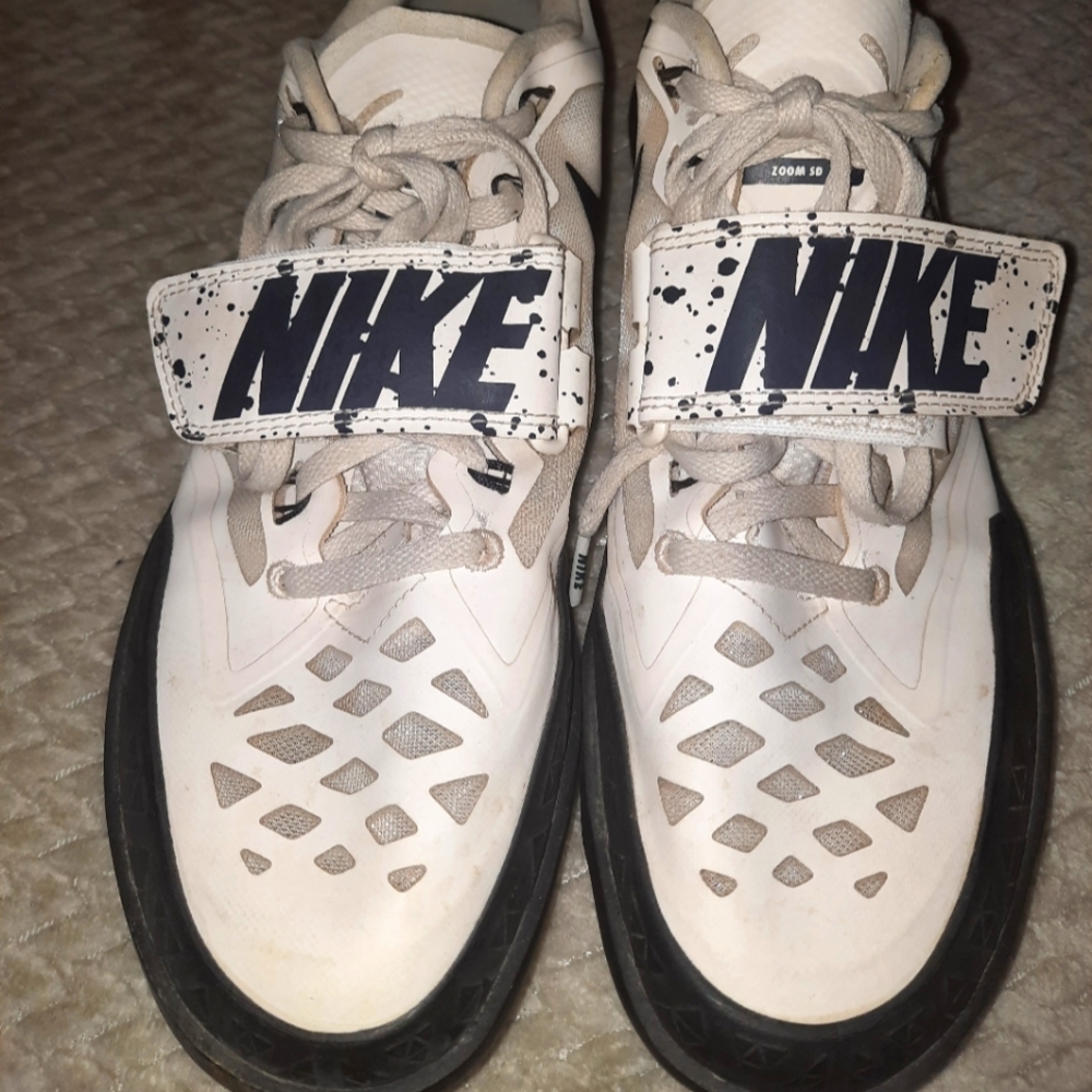 Nike track and field throwing shoes size 10, white and black